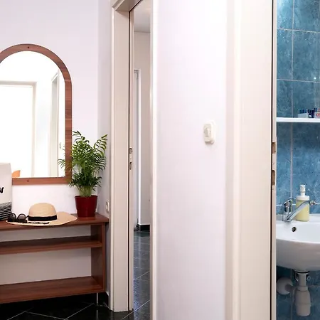 Longin - Zf Hvar Hvar Town